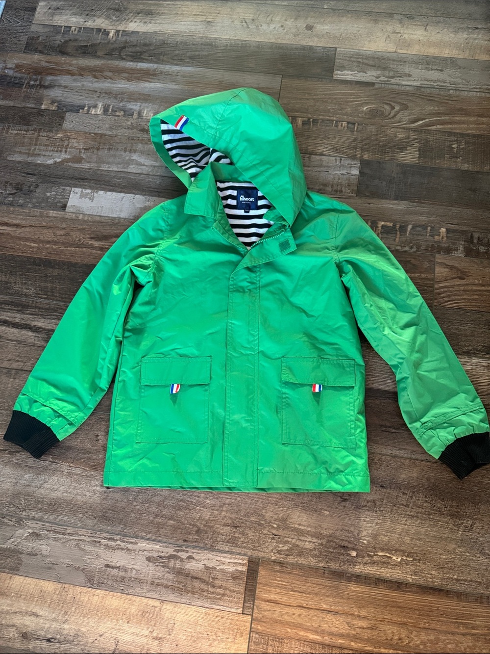 Hiheart size 7/8 Green Hooded Raincoat with Striped Lining